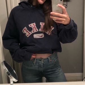 vintage nike sweatshirt hoodie w/ embroidered logo
